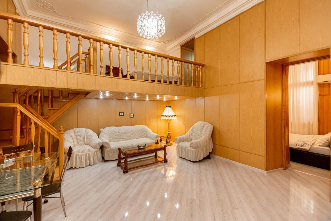 Rustaveli Downtown Aparthotel Тбілісі Екстер'єр фото