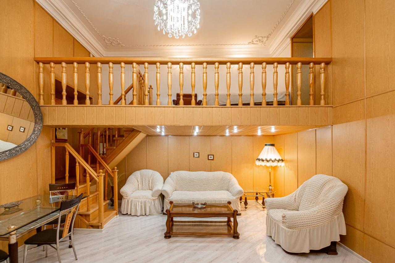 Rustaveli Downtown Aparthotel Тбілісі Екстер'єр фото