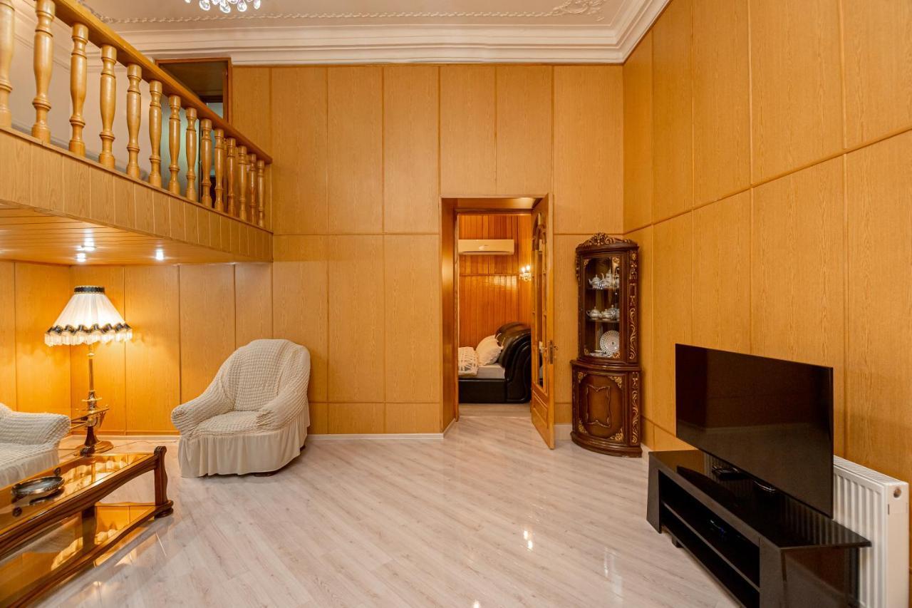 Rustaveli Downtown Aparthotel Тбілісі Екстер'єр фото
